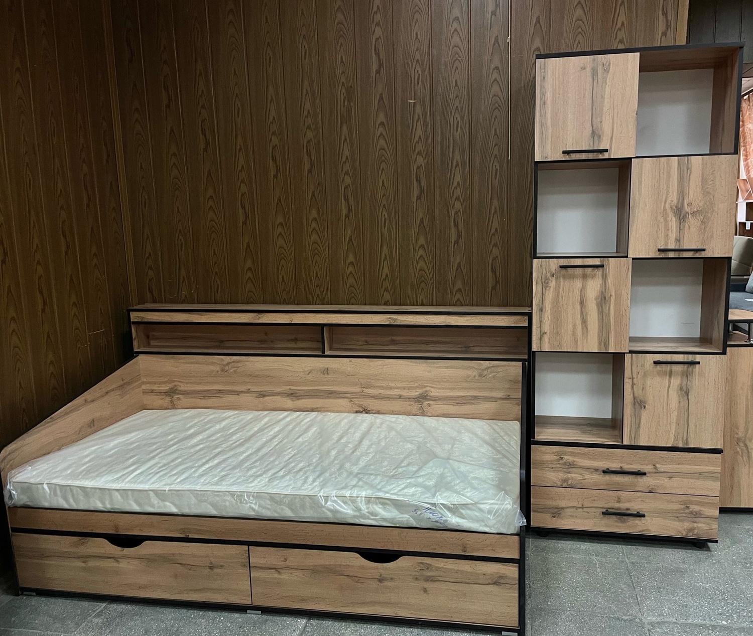 Спальный гарнитур Спальный гарнитур