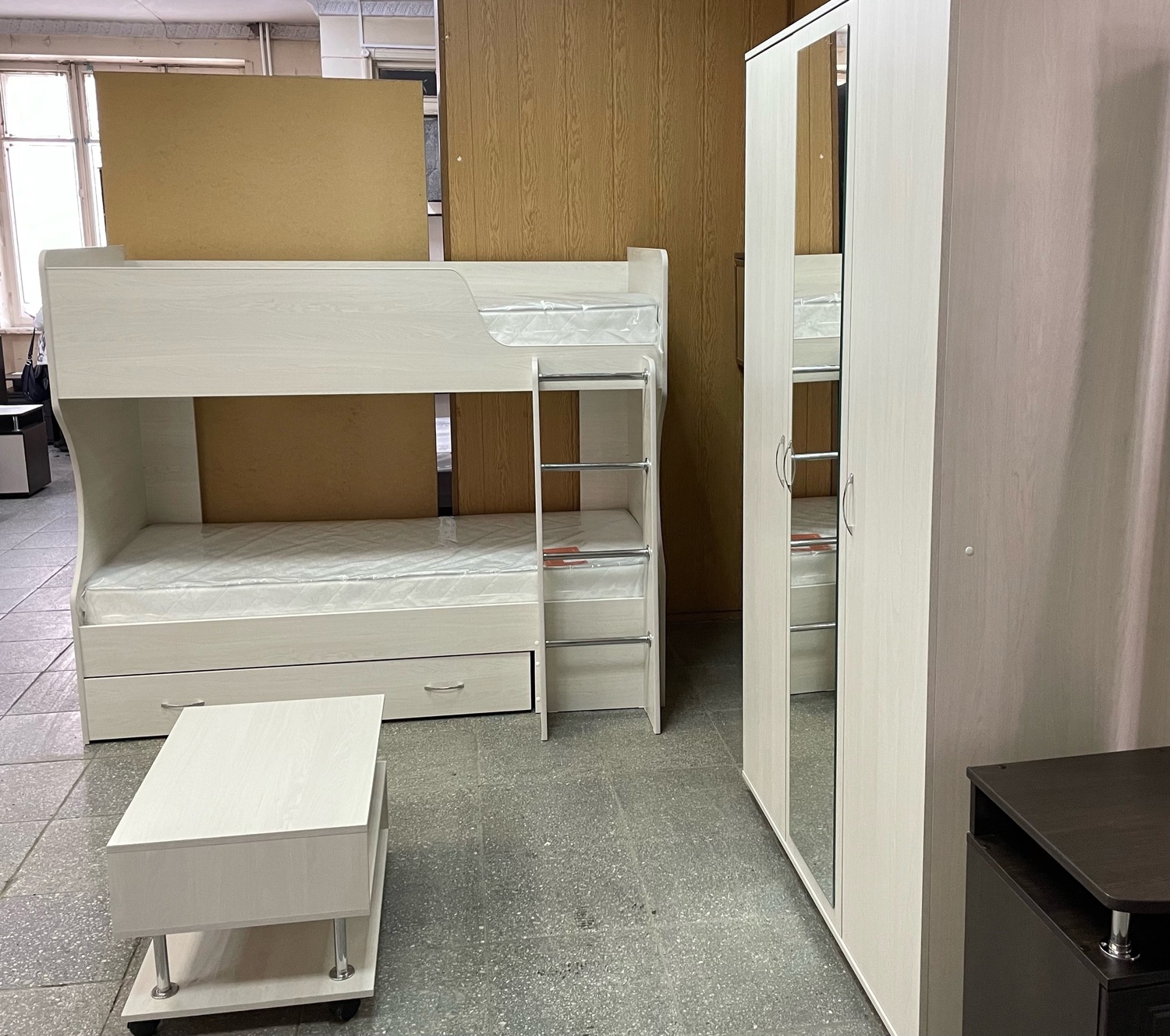 Комплект детский в спальню для двоих детей Комплект детский в спальню для двоих детей