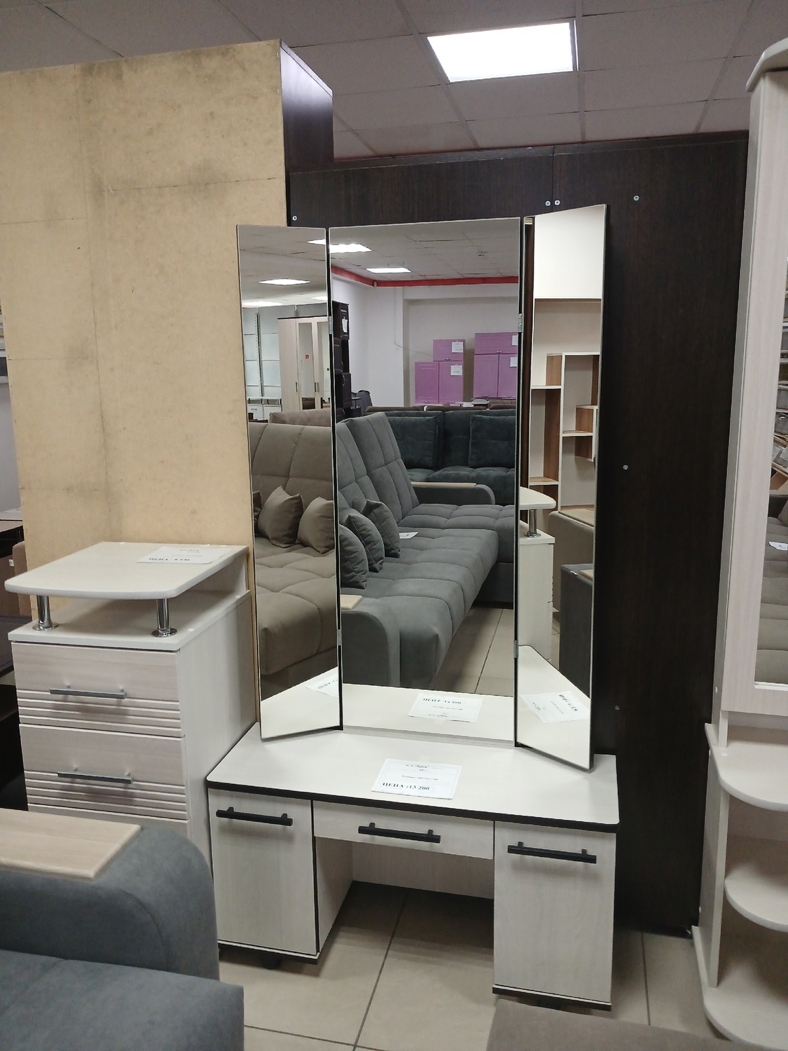 Стол трюмо тр-7 Стол трюмо тр-7